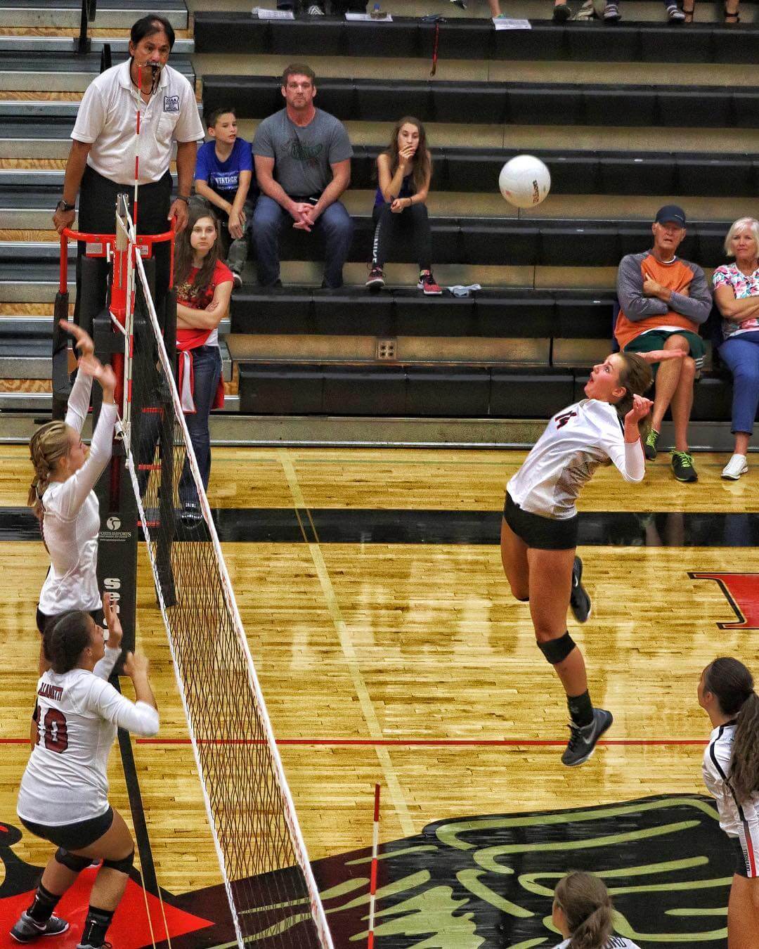 Rogue Valley Classic Volleyball Tournament coverage on... Tablerock